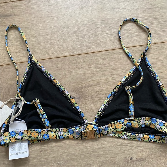 Floral bikini - Picture 2 of 4